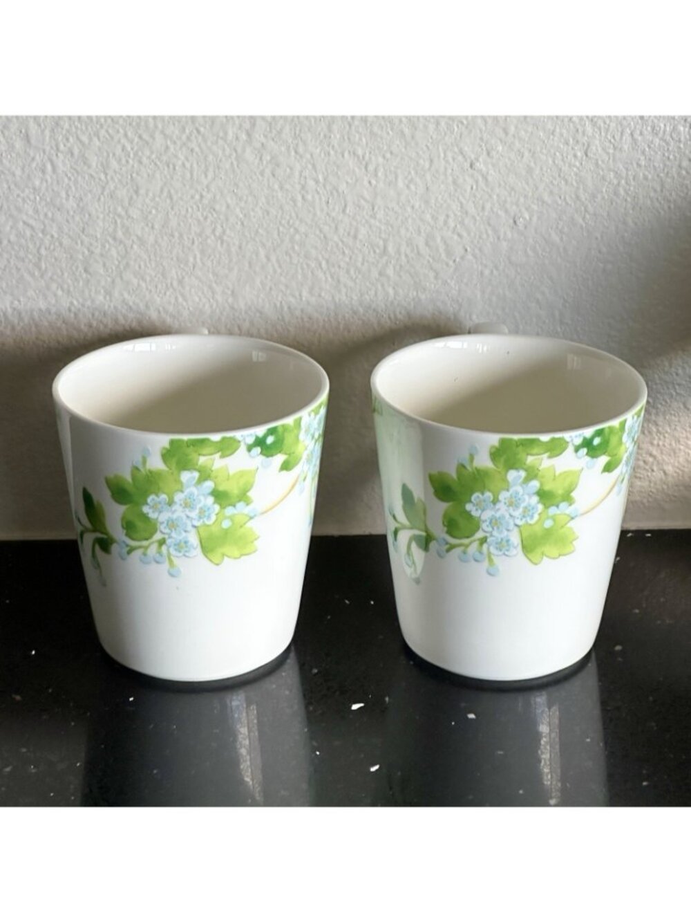 Tiffany & Co. Leaves Mugs SET OF 2 Floral Leaf Indonesia EUC - Picture 3 of 10